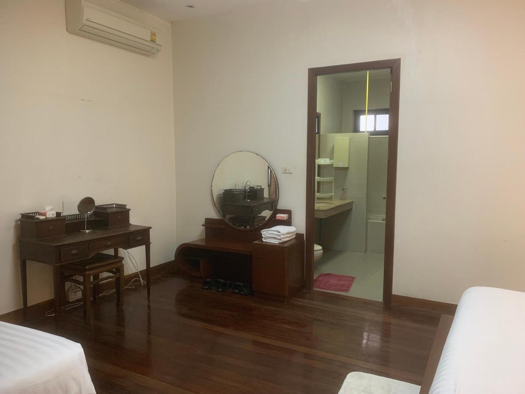 Baan Tanwa - Mrt Ratchadapisek Hotel Bangkok
